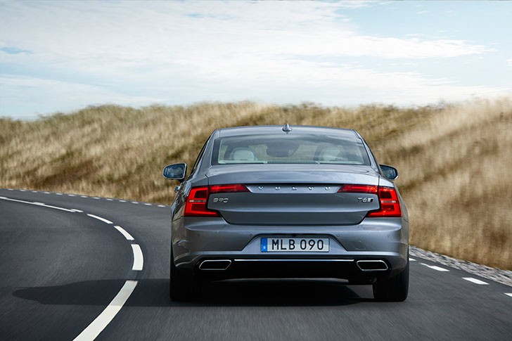 Noul Volvo S90