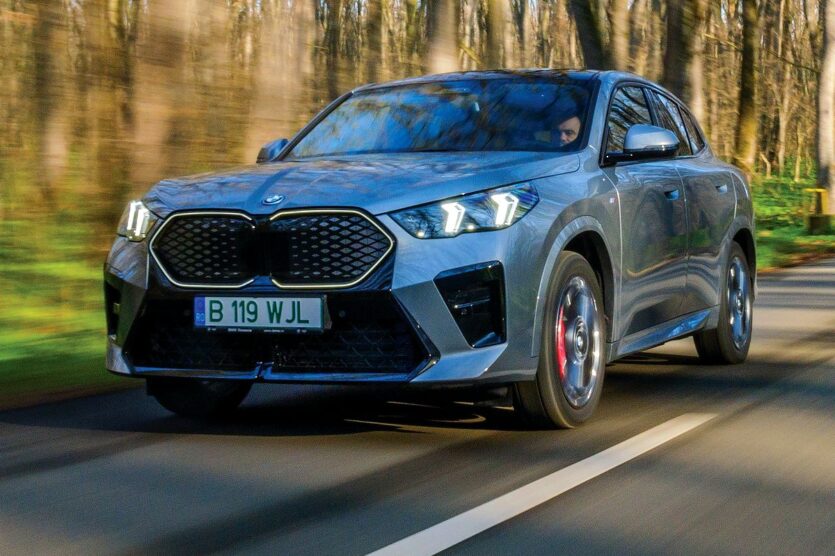 BMW iX2 xDrive30