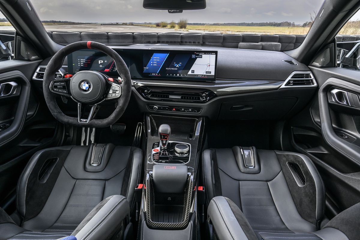 BMW M2 CS