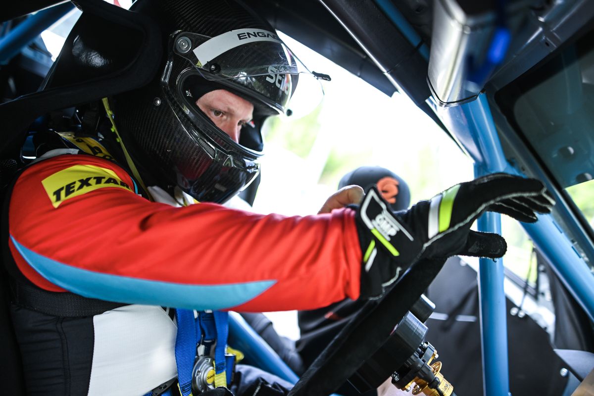 BMW i4 Racing