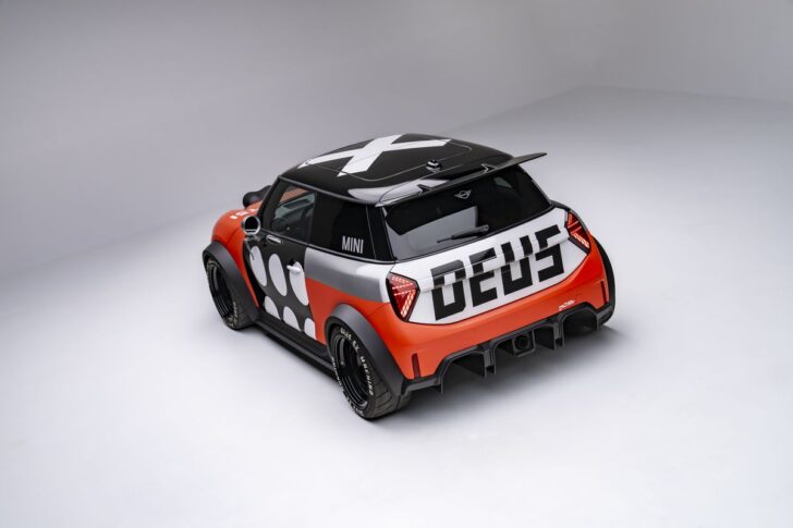 MINI JCW x Deus Ex Machina