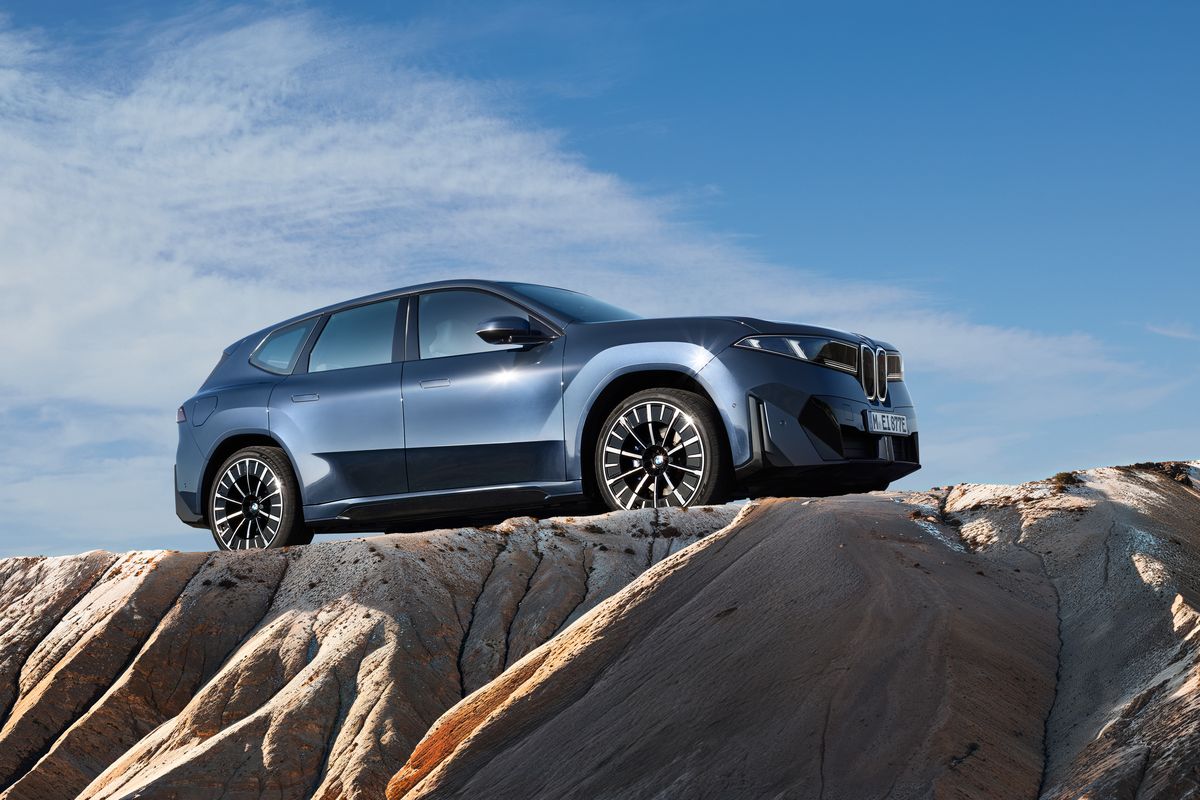 BMW iX3