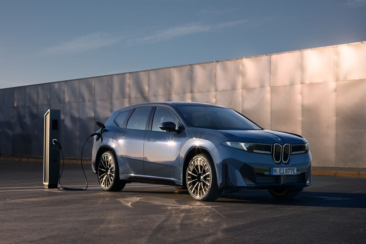 BMW iX3