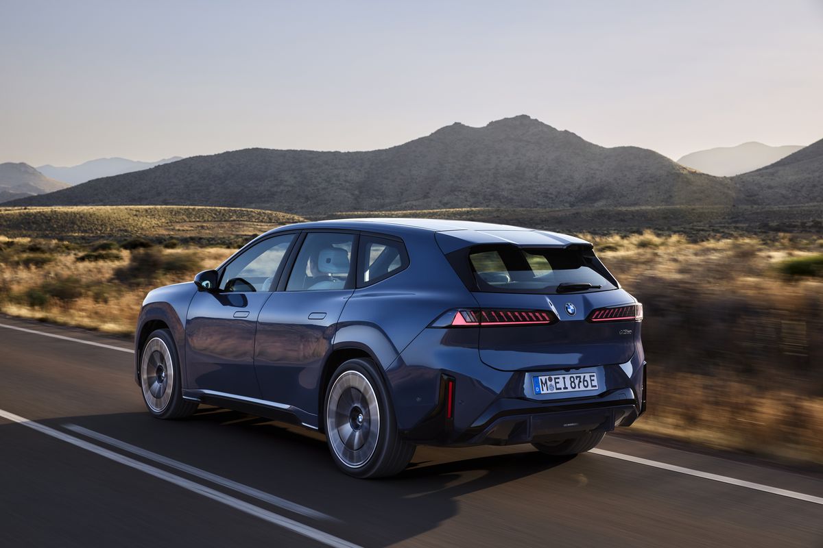 BMW iX3