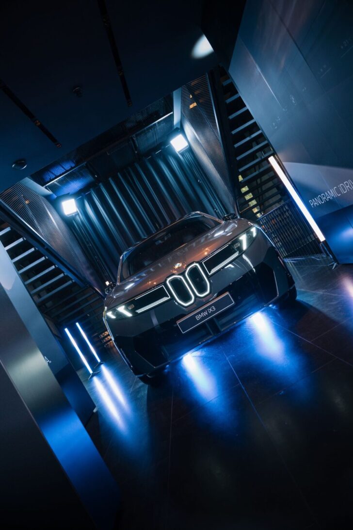 BMW iX3
