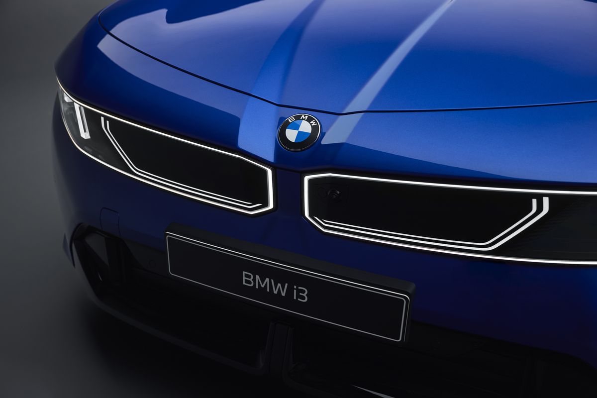 Noul BMW i3