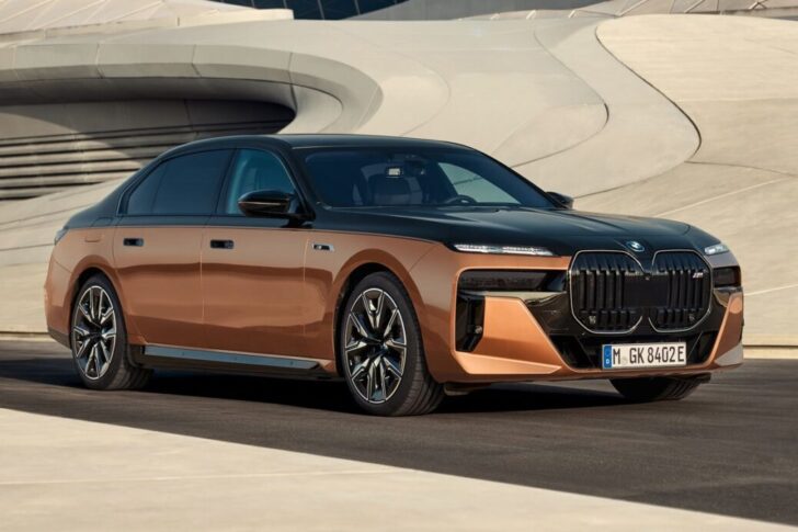 BMW i7