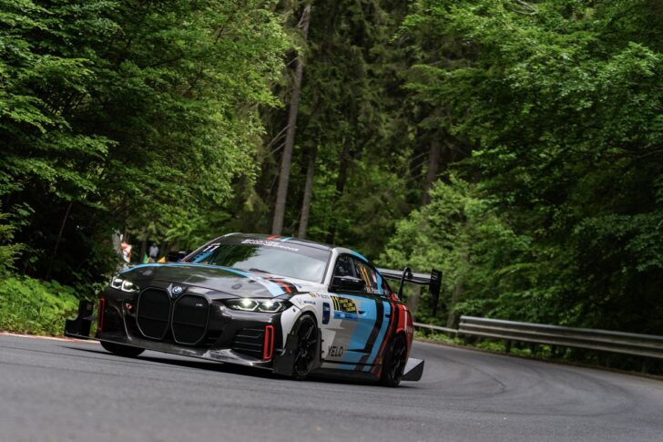 BMW i4 Racing