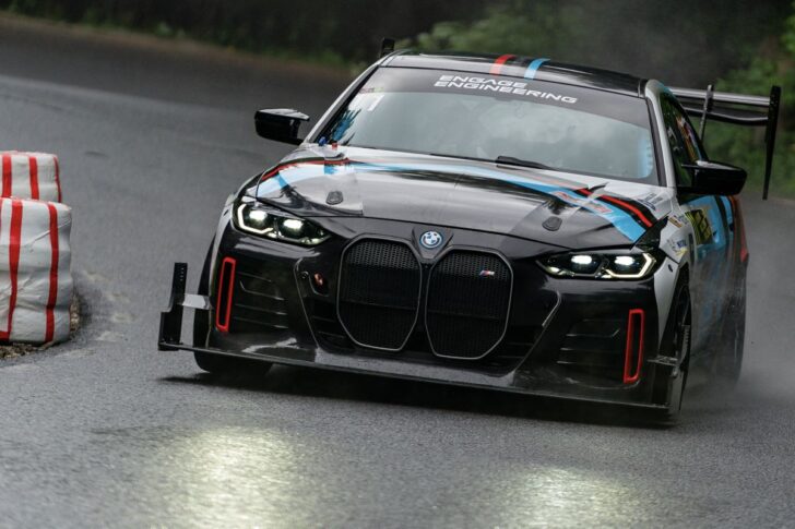 BMW i4 Racing