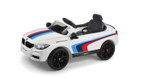 BMW Motorsport M4 RideOn.