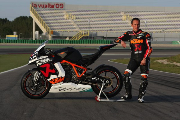 Jeremy-McWilliams-si-1190-RC8-R_3