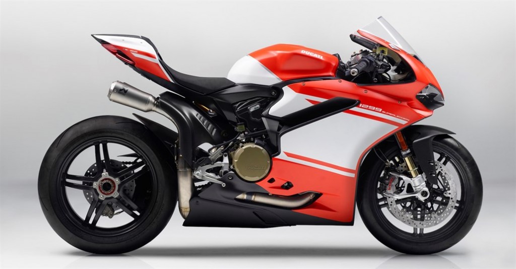 02-1299-superleggera
