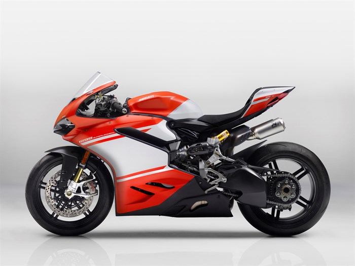 03-1299-superleggera
