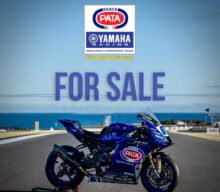 Două Yamaha R9, pregătite de Ten Kate Racing pentru World Supersport, de vânzare