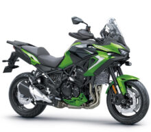 Kawasaki extinde familia Versys cu noul Versys 900, echipat cu sisteme avansate de asistență pentru pilot